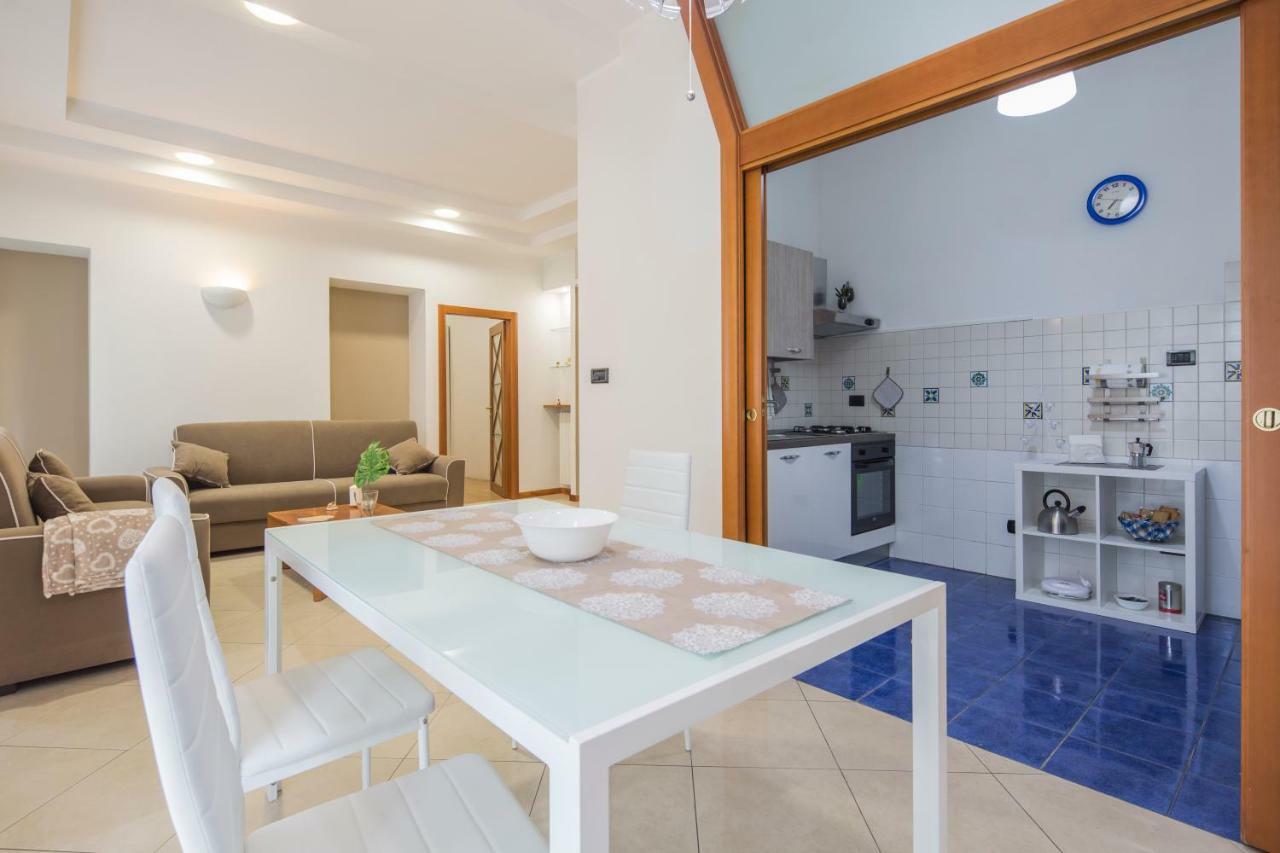 La Casa Di Genella Villa Salerno Bagian luar foto